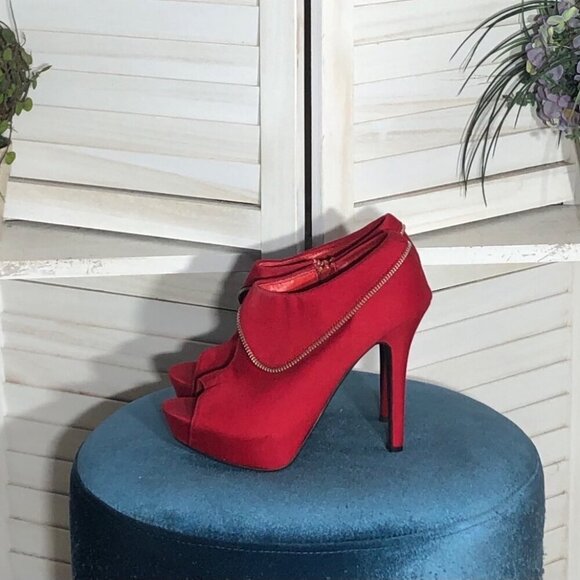 Body Central Red Platform Peep Toe Stiletto Heels Size 8 - Picture 6 of 12